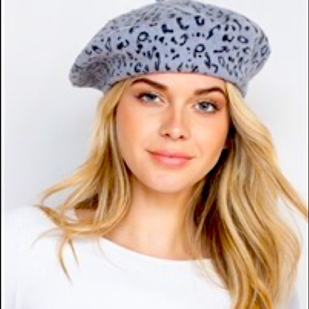 Brand New Leopard Print Beret Hat ❤️❤️🍁